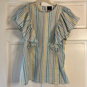 Flirty ruffled-sleeve top🧚🏼